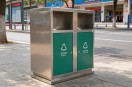 戶外街道兩分類不銹鋼垃圾箱，讓環保與美學并行