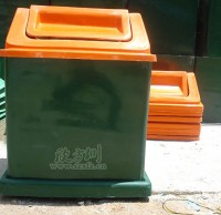 玻璃鋼搖蓋垃圾桶