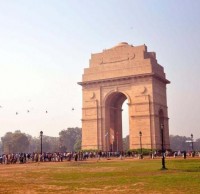 印度首都：街道幾乎見不到環保分類垃圾桶，垃圾堆17層樓高