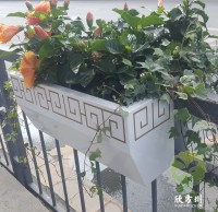 市政道路護欄烤漆不銹鋼花箱