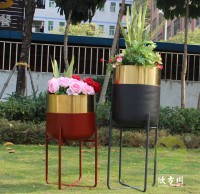 拉絲鈦金噴塑不銹鋼花盆組合