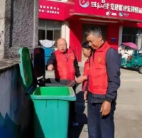 “冬日我在崗”點贊這位垃圾分類督導員